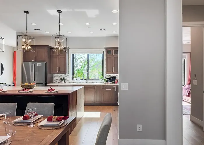 Luxury Mansion With Pool, Spa, Views, Game Room, Movie Theatre Sedona