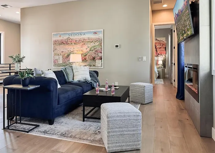 Luxury Mansion With Pool, Spa, Views, Game Room, Movie Theatre Holiday home
