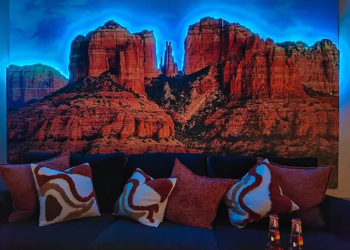 Luxury Mansion With Pool, Spa, Views, Game Room, Movie Theatre Sedona