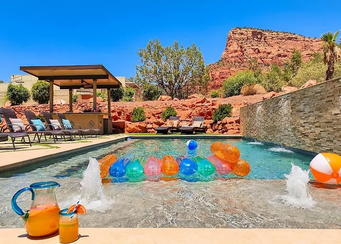 Holiday home Luxury Mansion With Pool, Spa, Views, Game Room, Movie Theatre *
